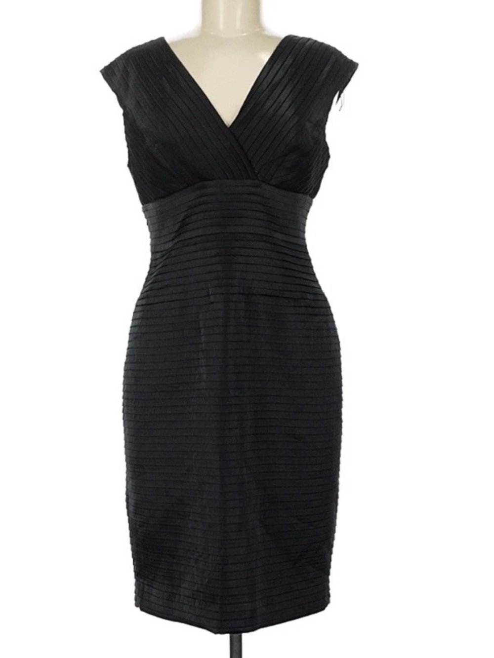 Adrianna Papell Classic Black V-Neck Pleated Dress 8 Medium M Excellent